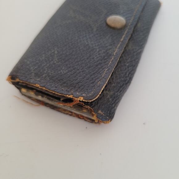 Authentic Louis Vuitton Monogram Multicles 4 Key Hooks Case Brown Small 1992 - Picture 9 of 10